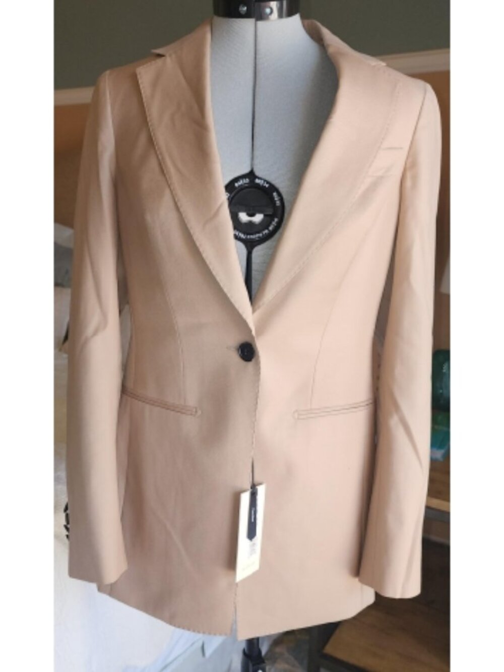 NWT SUISTUDIO Pure Wool Cameron Square Hem Jacket Blazer Camel 00